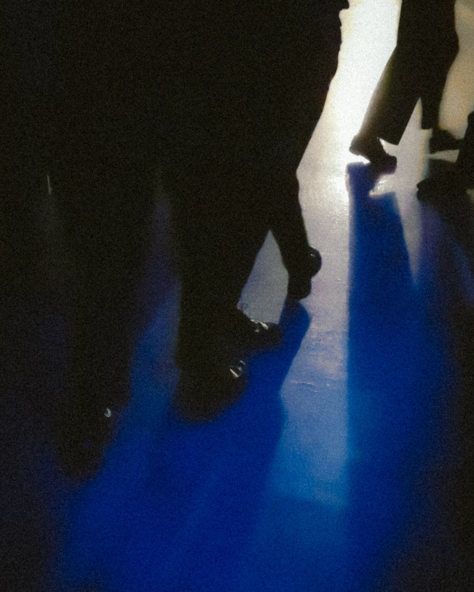 Jambes d’homme, vêtement noir
15.10.2025
48.85328, 2.37150